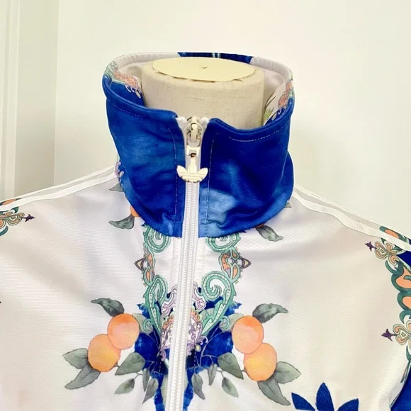 Adidas Women's Blue Floral Jacket cropped - Picture 8 of 13